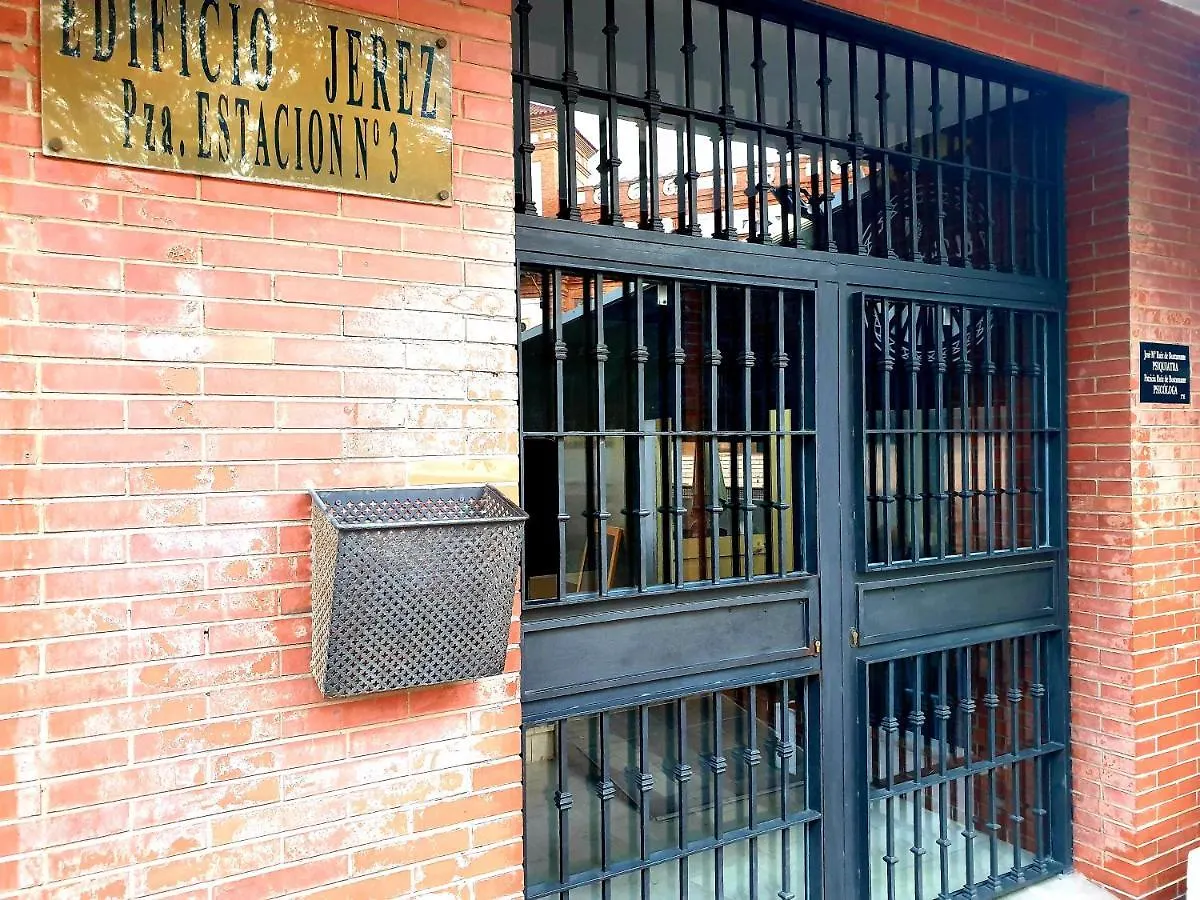 Sherryflat La Estacion - Parking Jerez de la Frontera 0*,